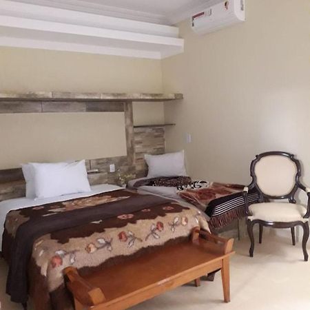 Hotel Avenida Pardinho Buitenkant foto
