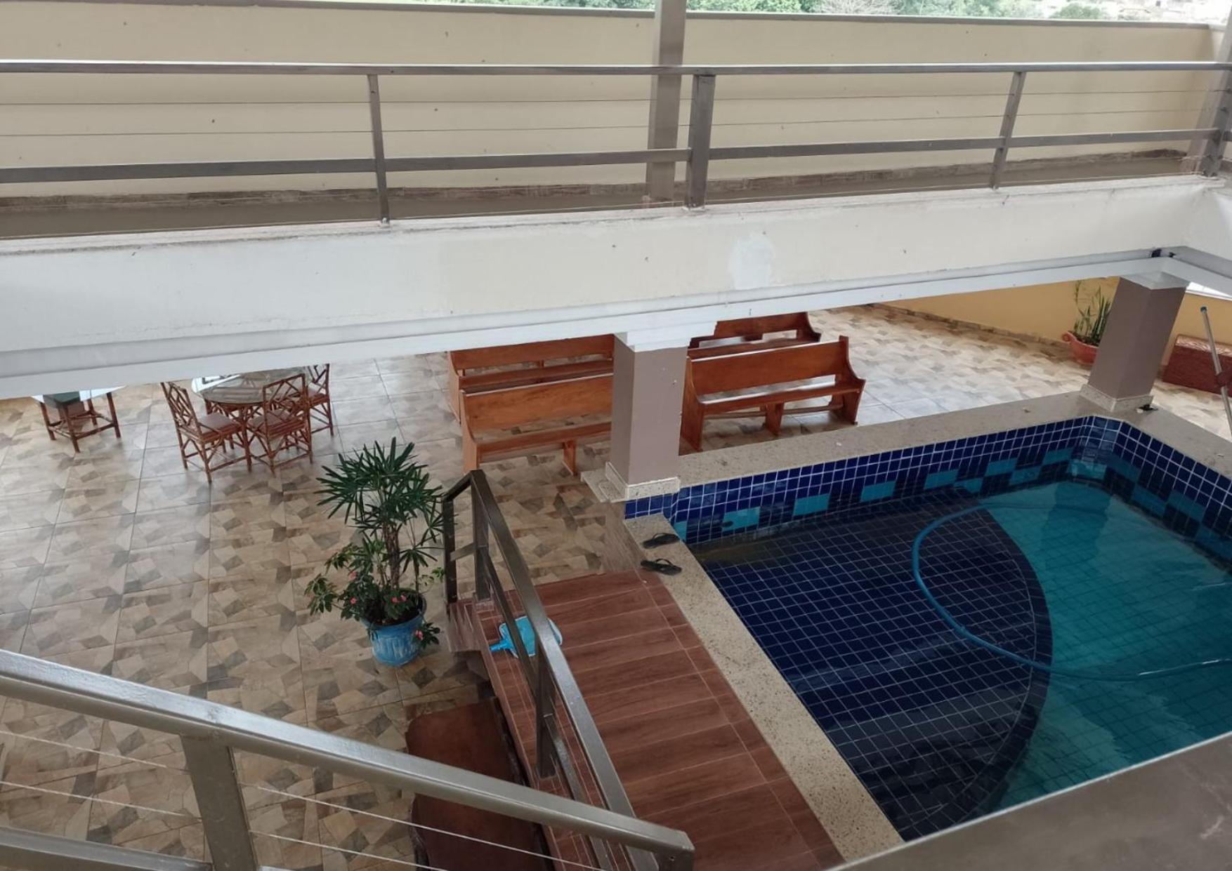 Hotel Avenida Pardinho Buitenkant foto